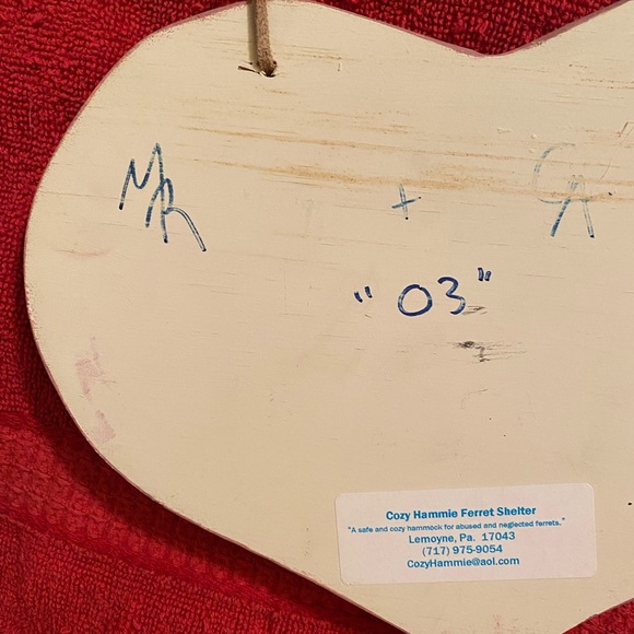 COPY-Handmade wooden decorative plaque “My ferret saw it…wanted it…and stole it! - Picture 9 of 11